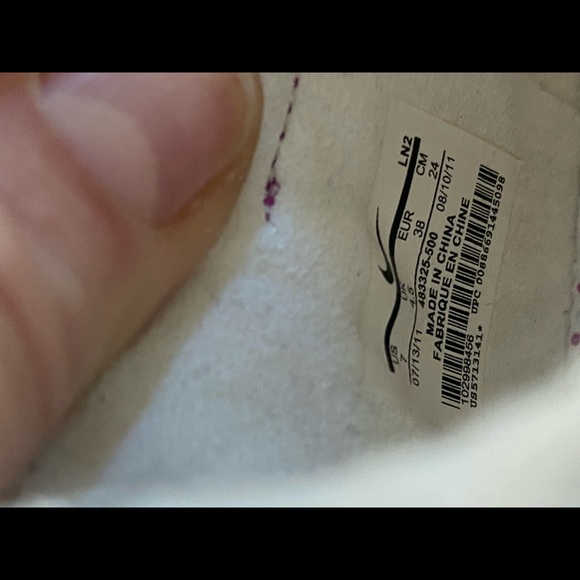 Nike Hyperfuse Women’s Golf Shoes Size 7 - Picture 3 of 4